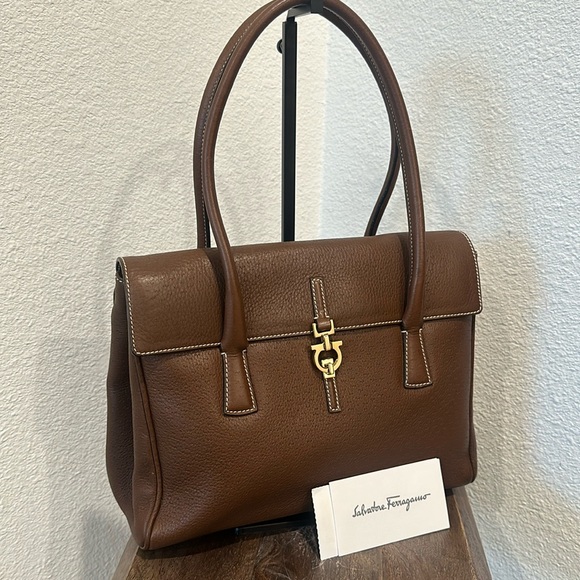 Authentic! Salvatore Ferragamo Gancini Women's Flap Tote Handbag Brown Leather - Picture 1 of 14